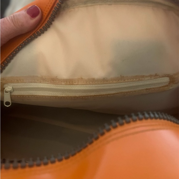 Von Dutch Bold Orange Travel Bag - Picture 7 of 9